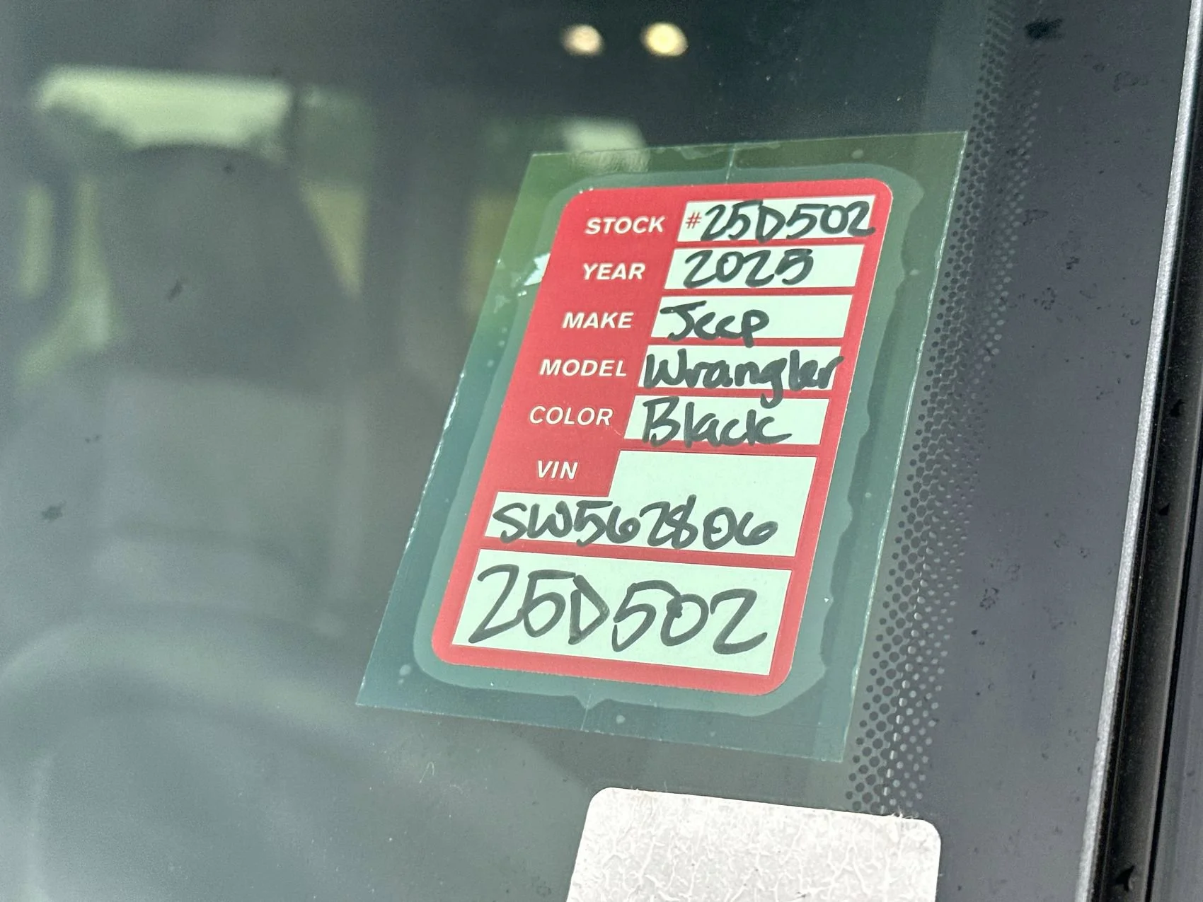 2025 Jeep Wrangler 4-Door Sahara - Photo 25