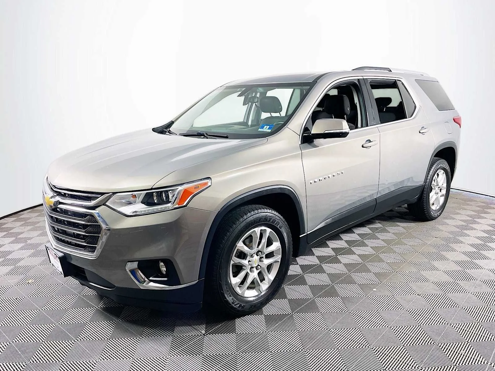 2018 Chevrolet Traverse LT Cloth