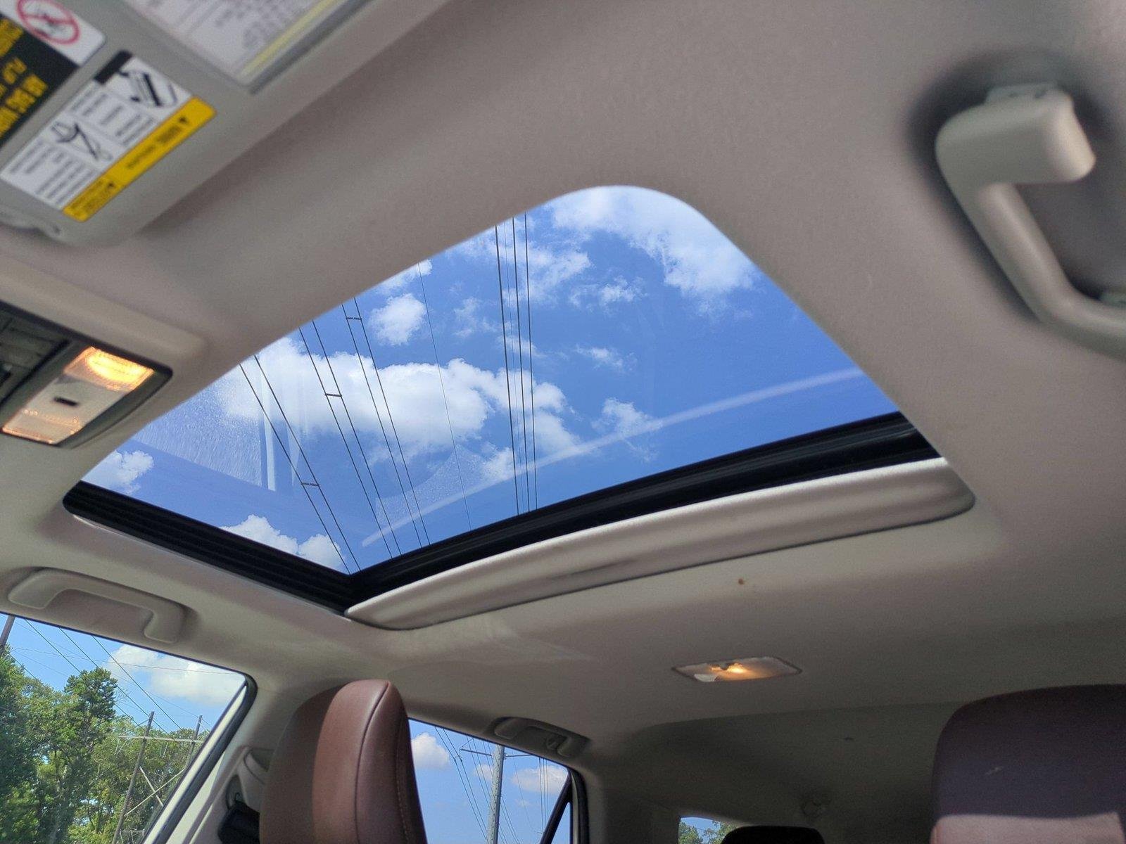 Used 2019 Blizzard Pearl Toyota Limited image 29