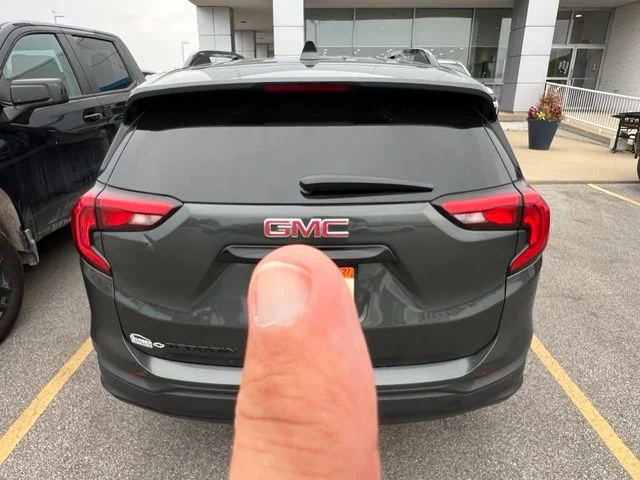 Used 2020 Gray GMC SLE image 5