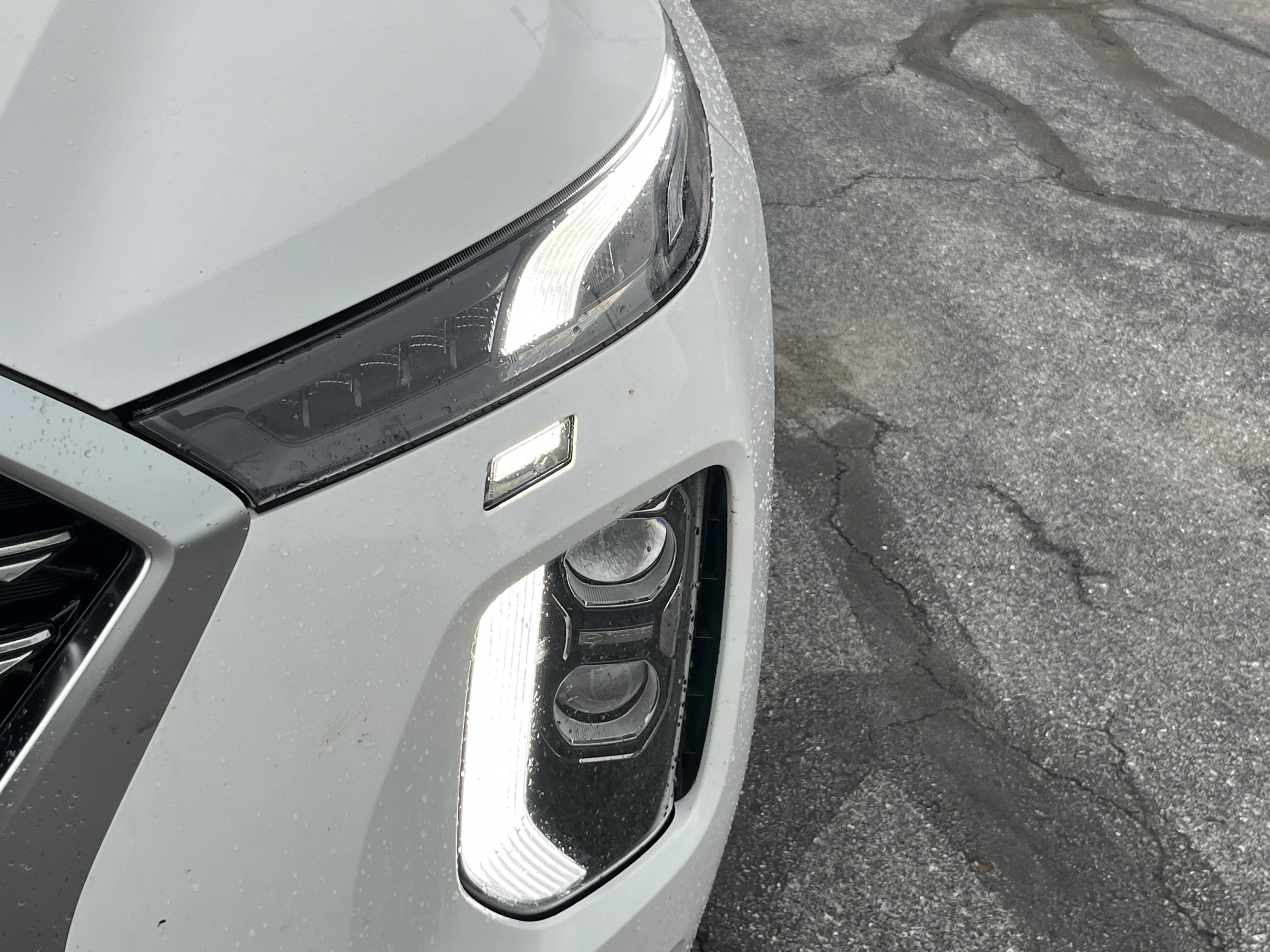 Used 2021 White Hyundai Calligraphy image 14