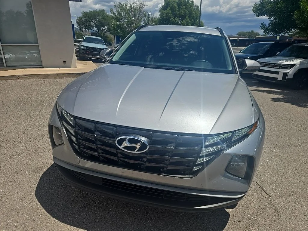 Used 2024 Silver Hyundai SEL image 7
