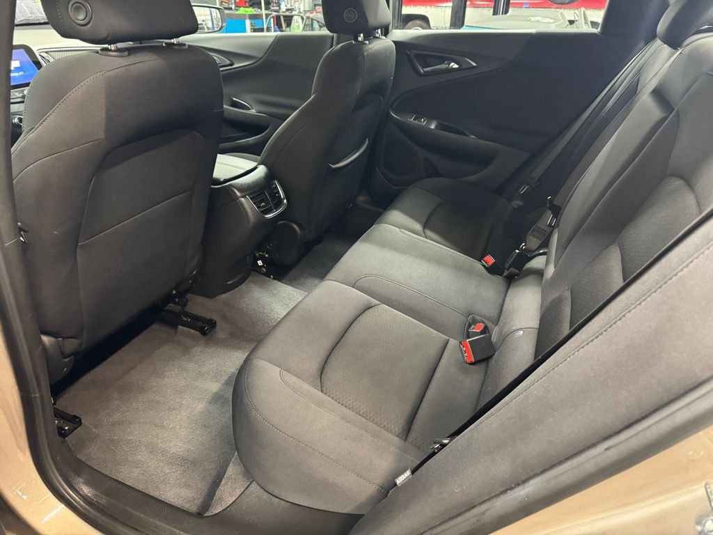 Used 2023 Gray Chevrolet LT image 15