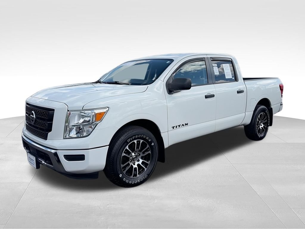 Certified Used 2022 White Nissan SV image 5