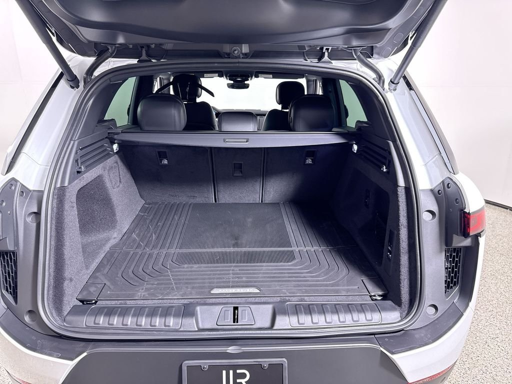 New 2026 FUJI WHT Land Rover SE image 21