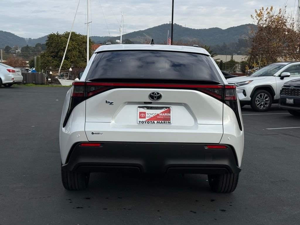 2026 Toyota bZ XLE - Photo 13