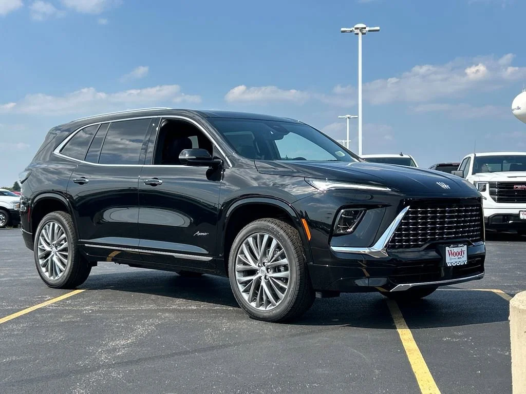 2026 Buick Enclave Avenir - Photo 2