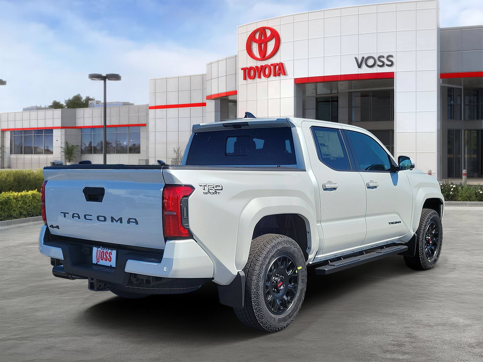 2026 Toyota Tacoma TRD Sport, photo 3 of 12