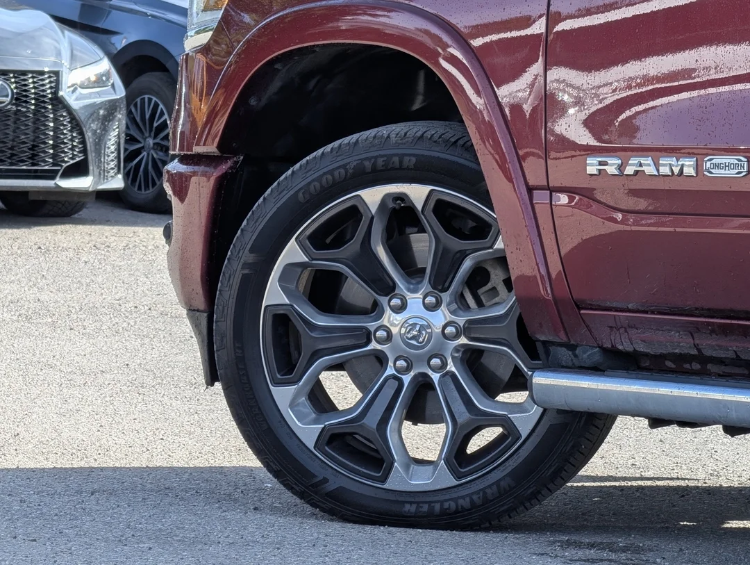Used 2022 Red RAM Limited Longhorn - - 4x4 - 12 Touchscreen - 22 Wheels - Remote Start & More! image 9