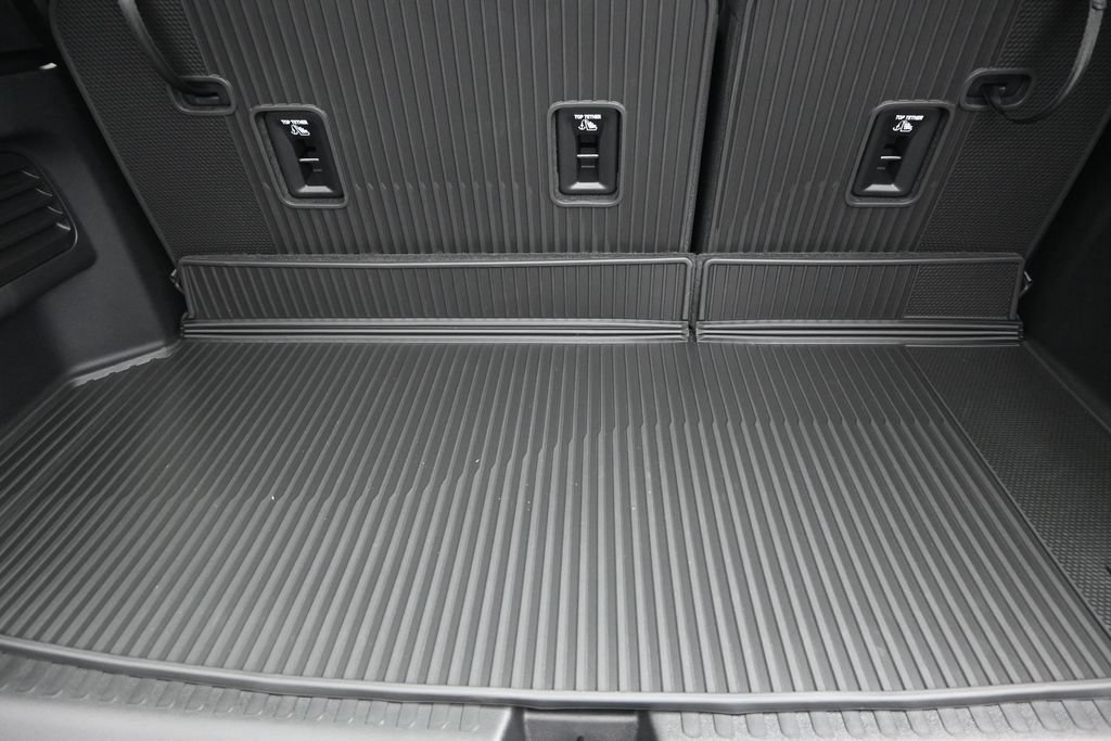 2027 Chevrolet Traverse LT - Photo 20