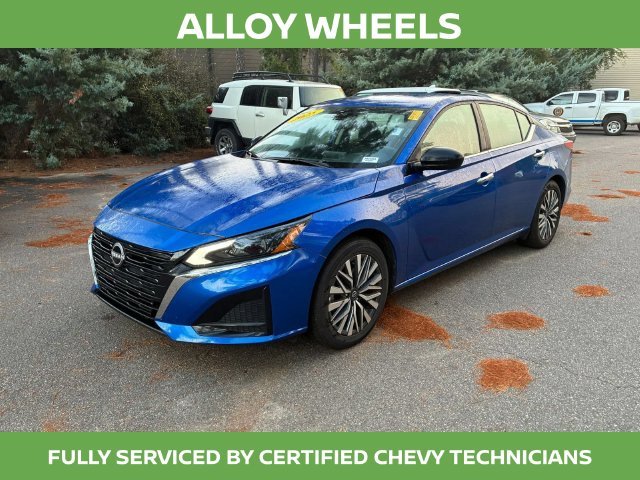 Used 2025 Blue Nissan 2.5 SV image 13