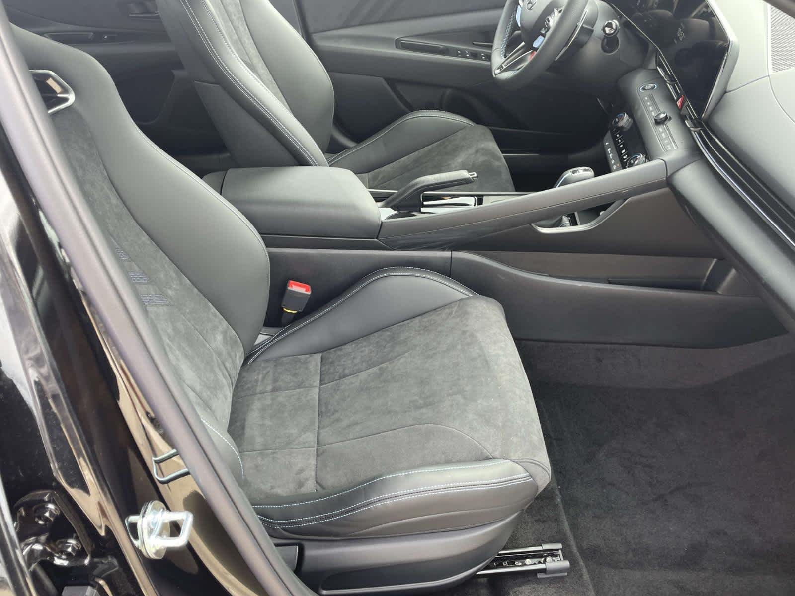 New 2026 Abyss Black Hyundai  image 19