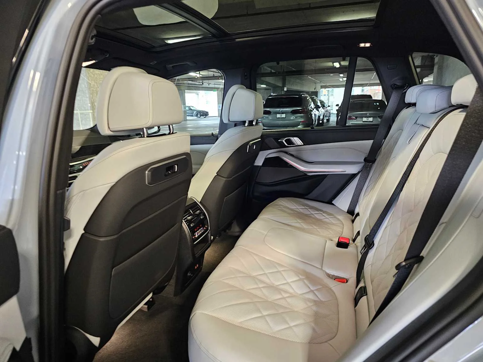 New 2026 Brooklyn Grey Metallic BMW xDrive40i image 37