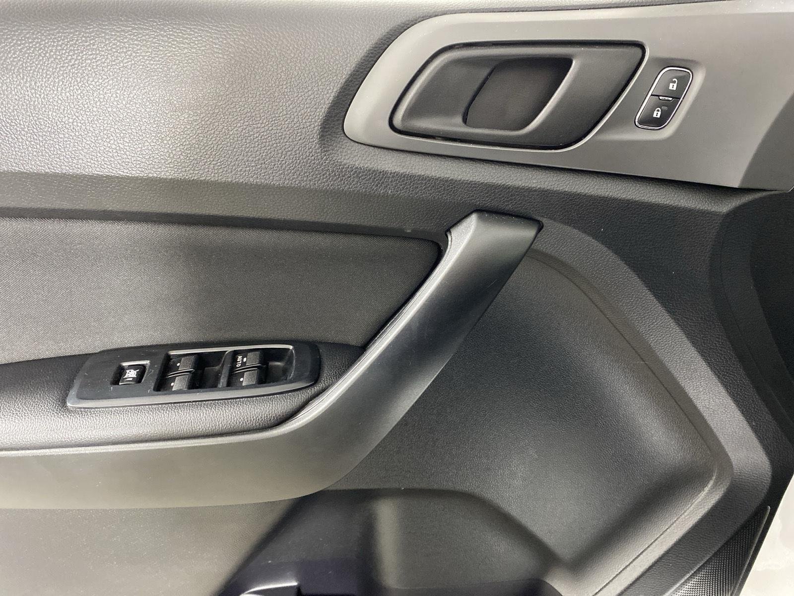 Used 2019 Oxford White Ford XL image 24