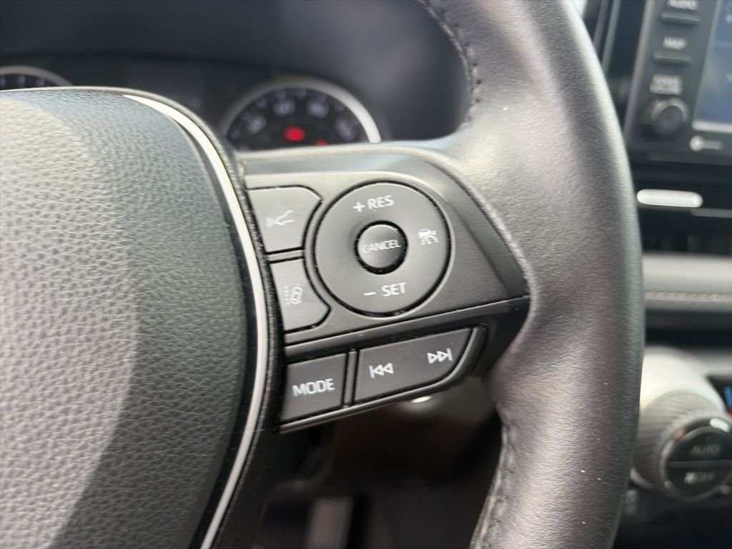 Used 2022 Gray Toyota XLE Premium image 21