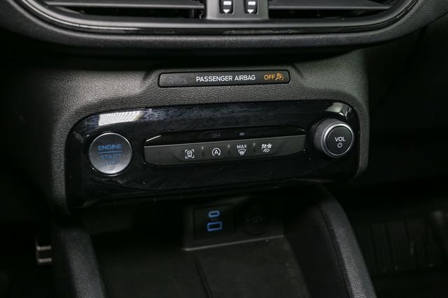 Used 2023 Gray Ford ST-Line image 29