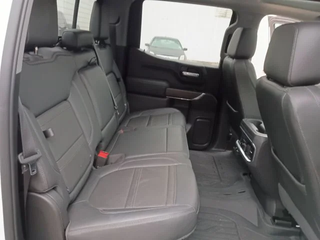 Used 2022 White GMC Denali image 11