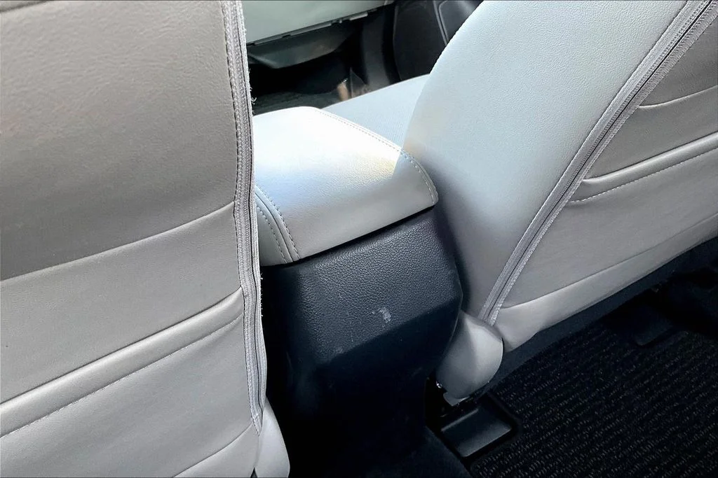 Used 2014 Marine Blue Pearl Subaru 2.5i Limited image 12