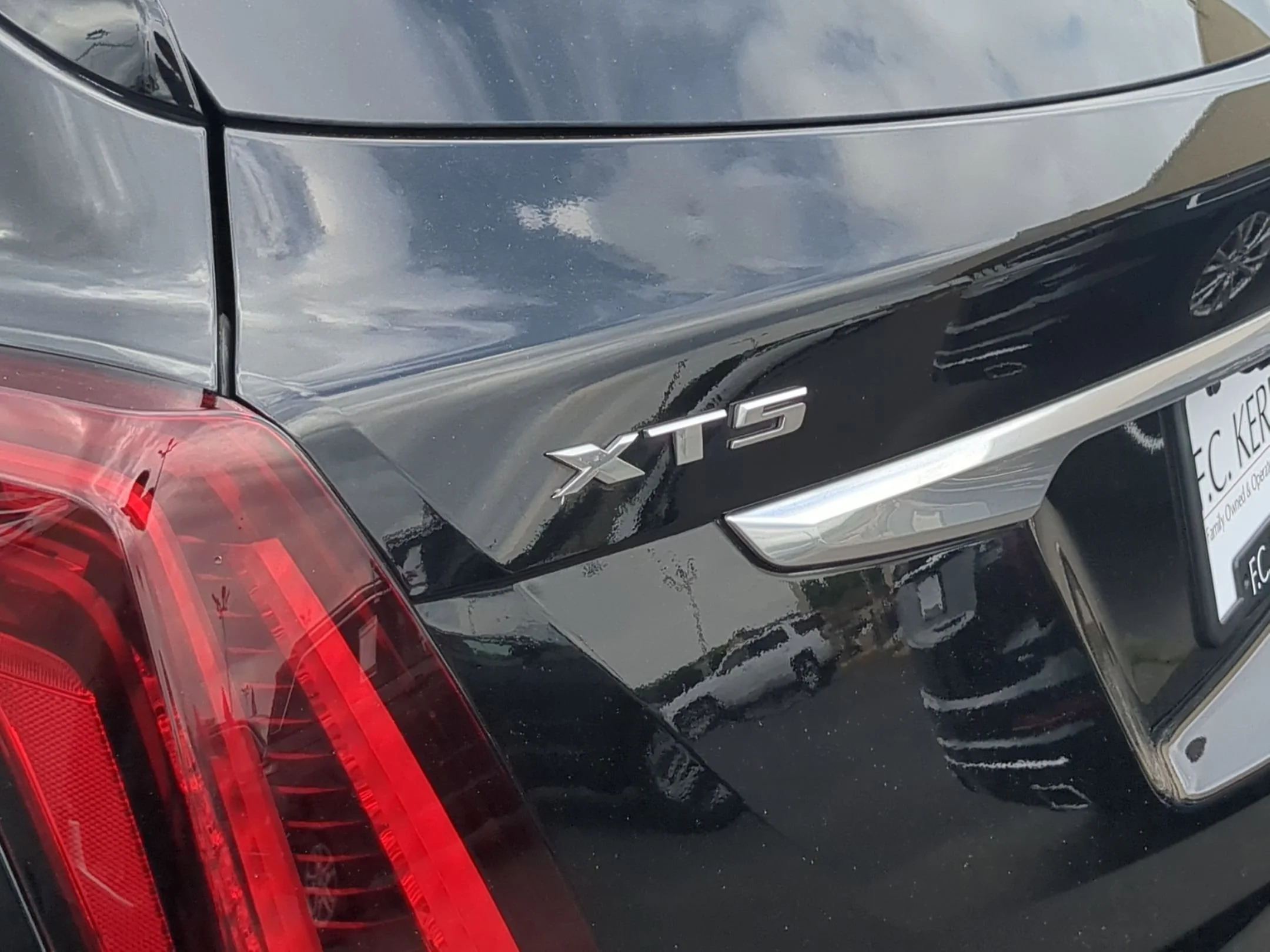 Used 2021 Stellar Black Metallic Cadillac AWD Luxury image 30