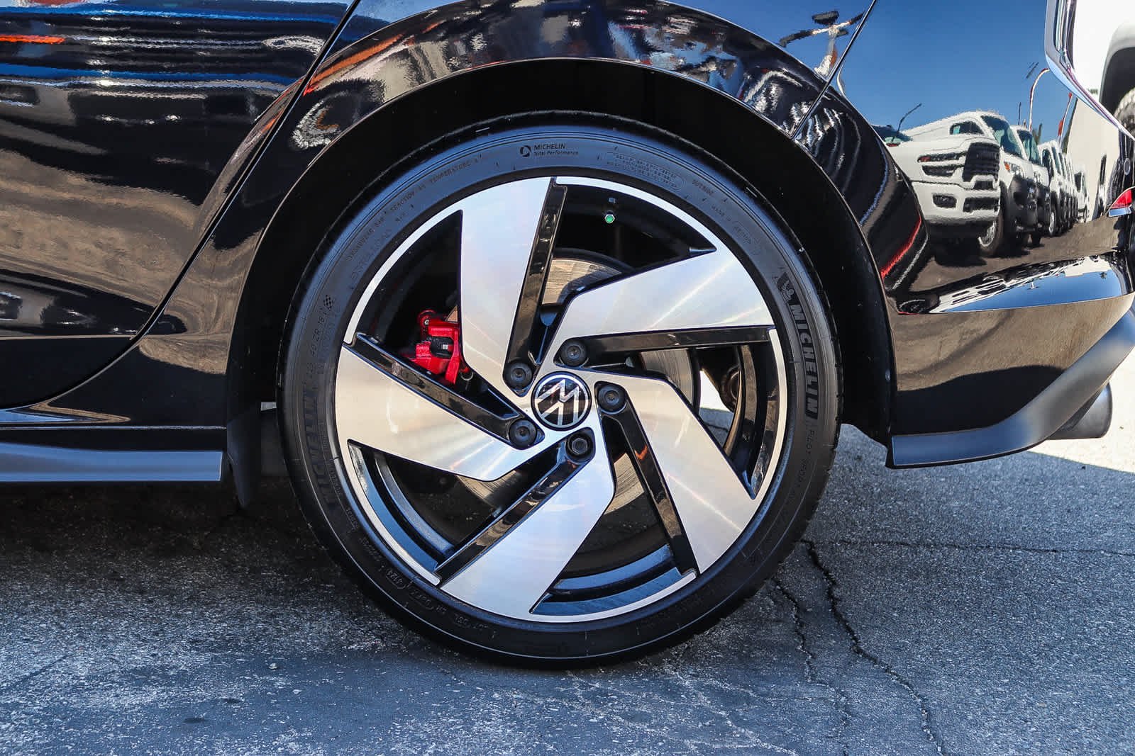 Used 2022 Deep Black Pearl Volkswagen S image 10