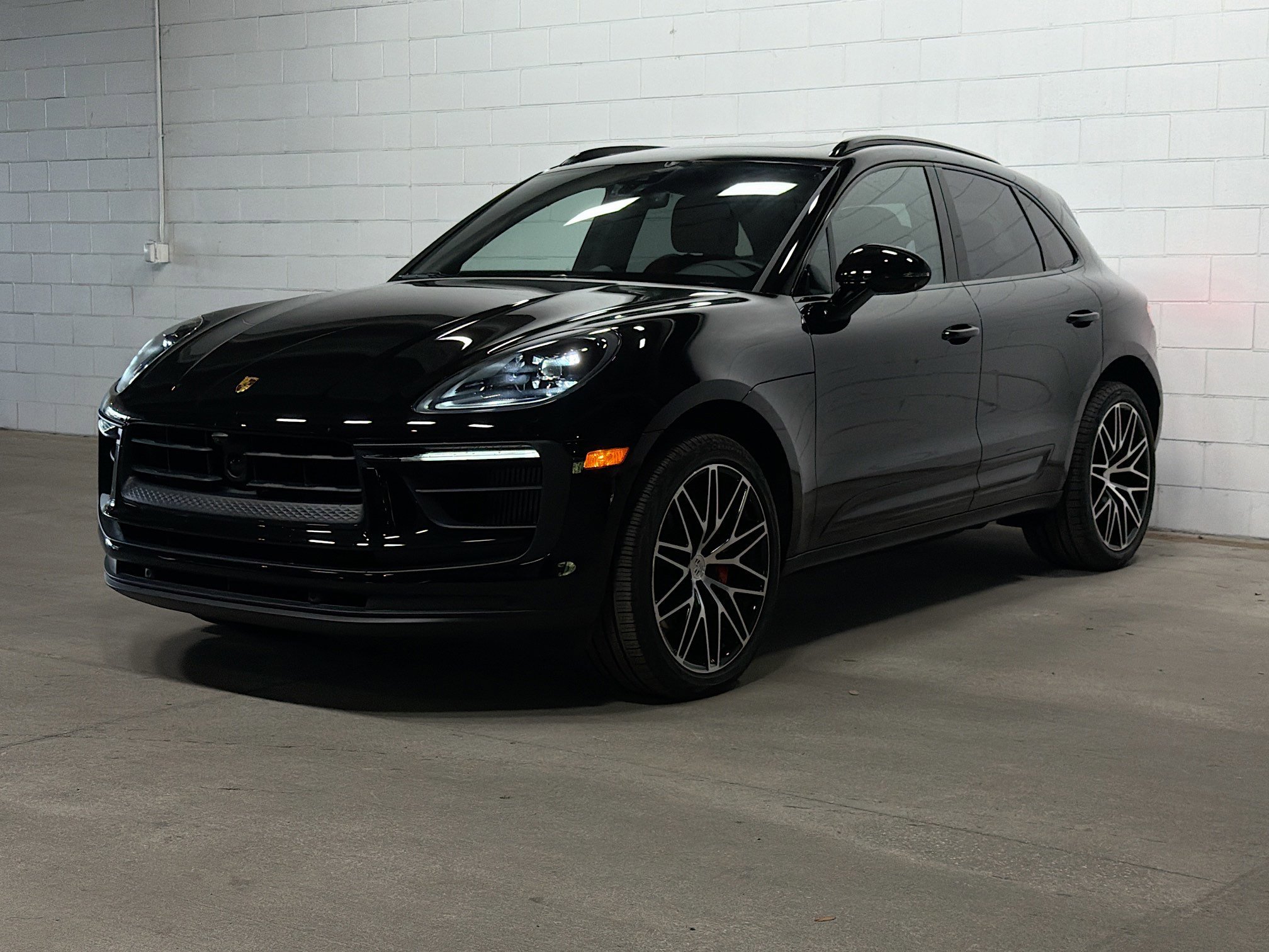 2026 Porsche Macan S's photo
