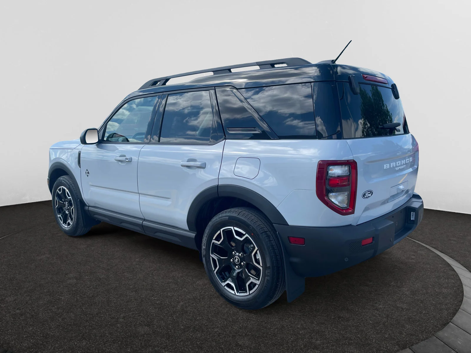 New 2026 Space White Metallic Ford Outer Banks image 3