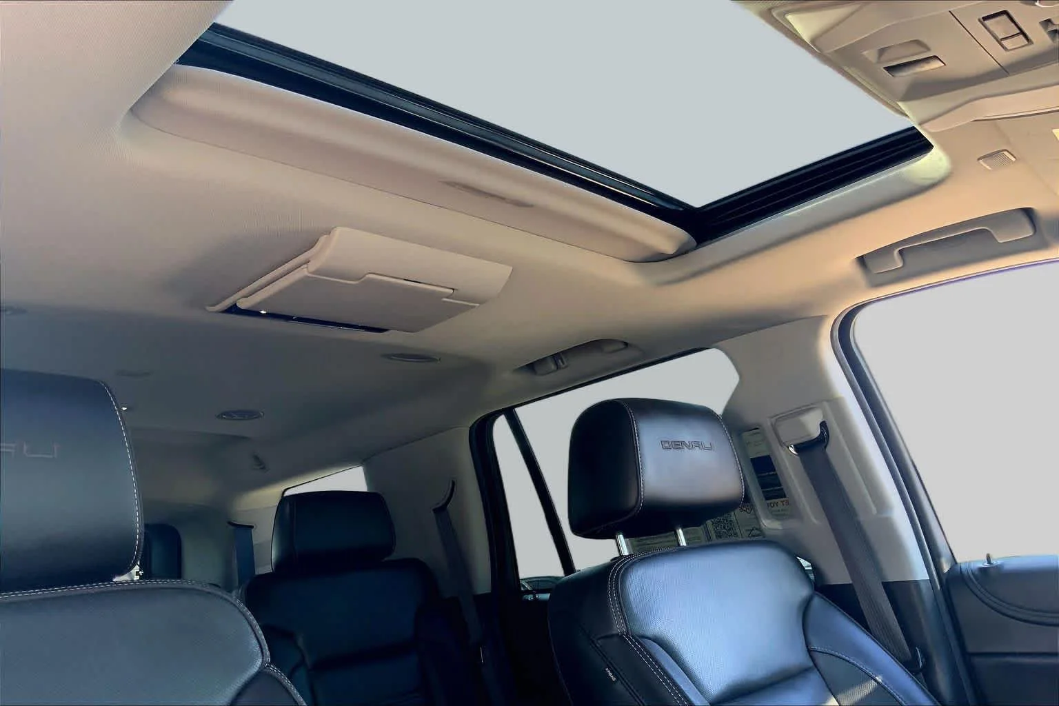 Used 2019 ONYX BLACK GMC Denali image 13