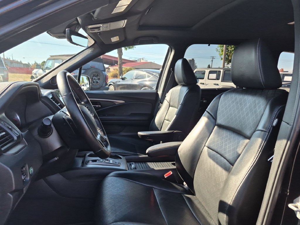 Certified Used 2019 Black Honda EX-L image 19