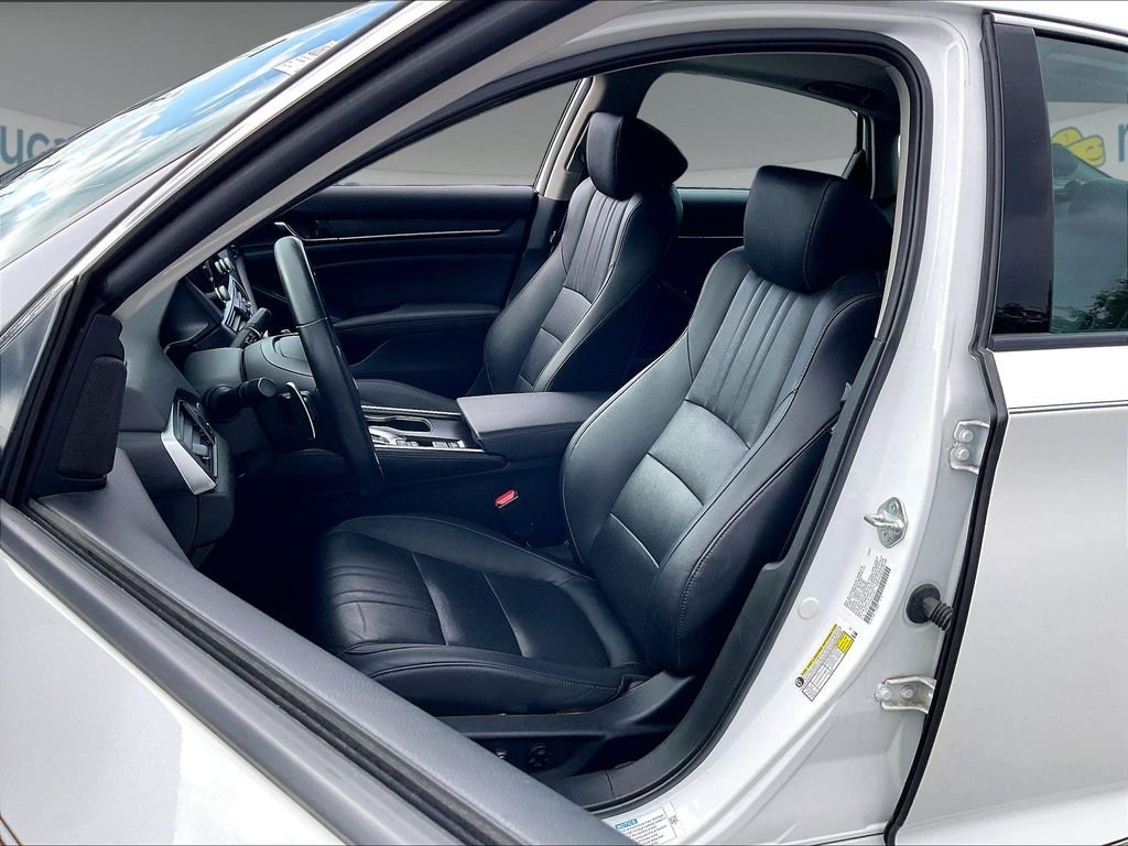 Used 2021 Platinum White Pearl Honda EX-L image 9