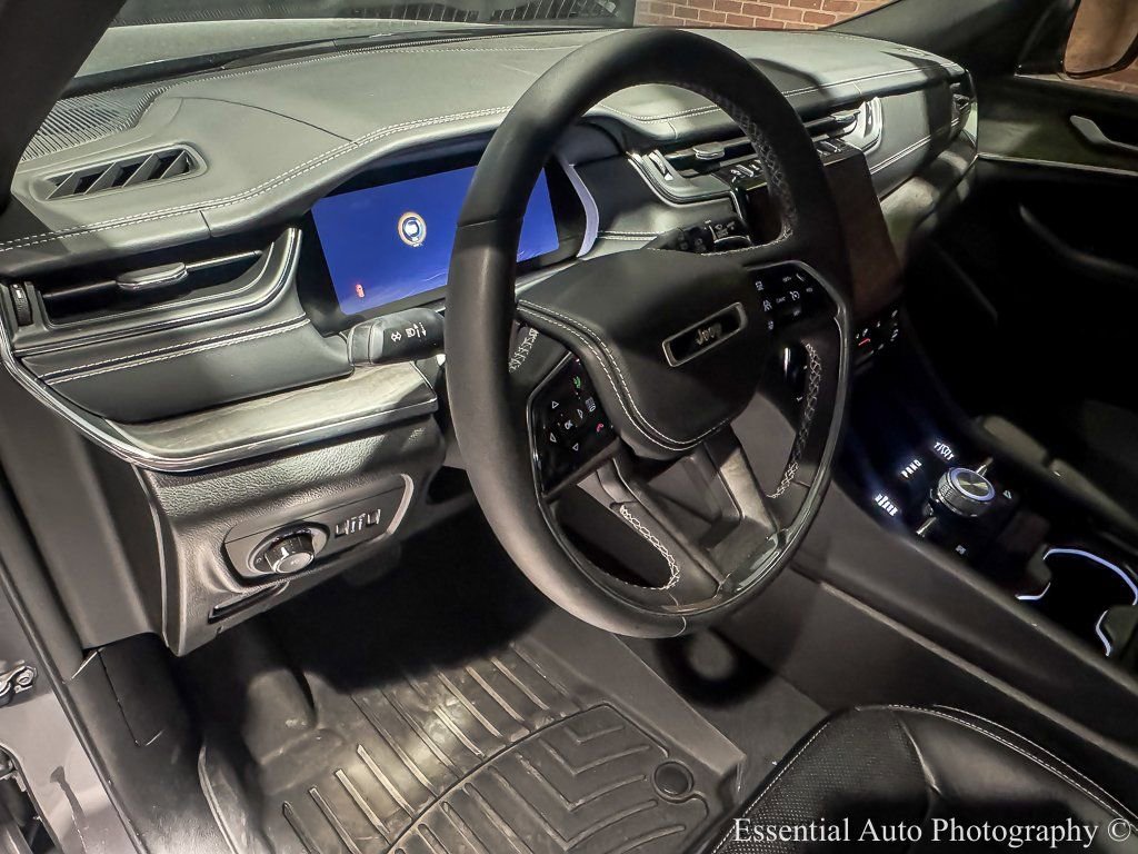 2024 JEEP GRAND CHEROKEE L - Image 13