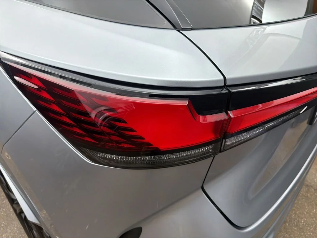 Used 2024 Silver Lexus 500h F SPORT Performance image 21