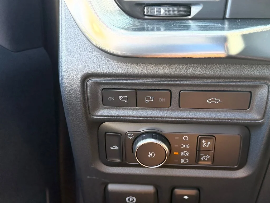 Used 2021 Red Ford Lariat image 26