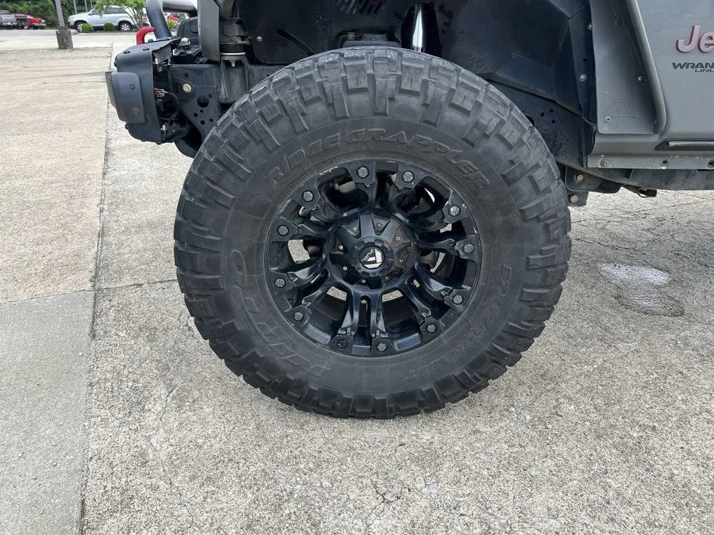 Used 2020 Gray Jeep Unlimited Rubicon image 21