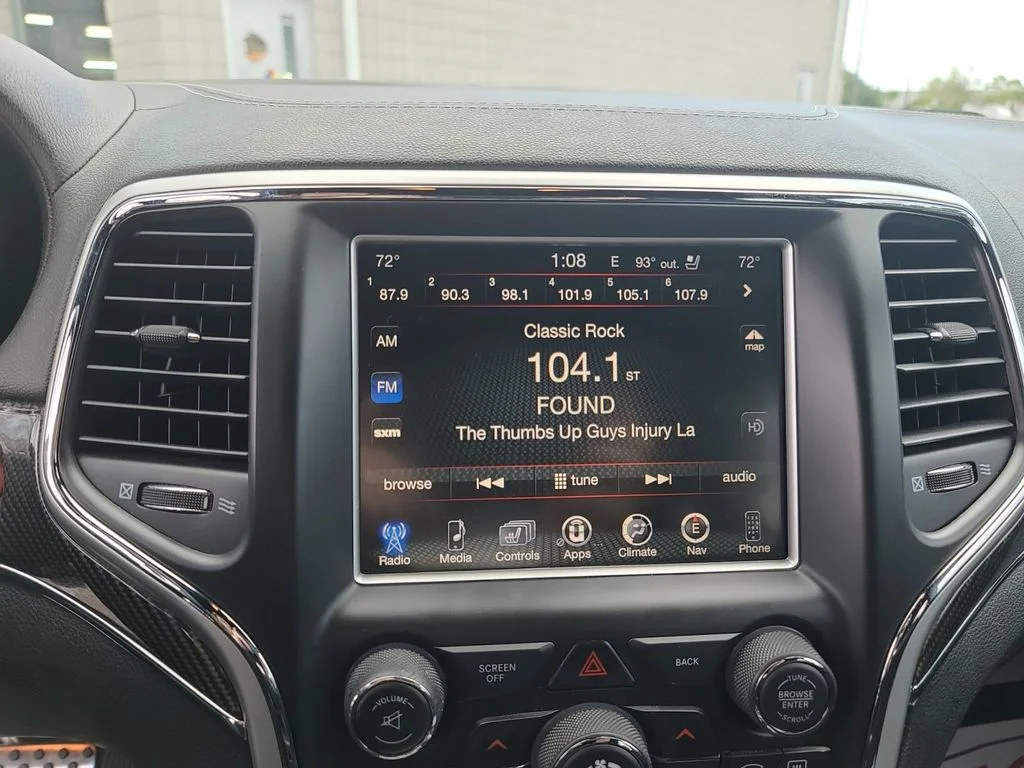 Used 2015 Silver Jeep SRT image 20