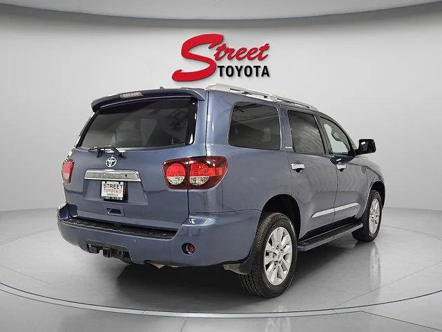 Certified Used 2019 SHORELINE BLUE PEARL Toyota  image 3
