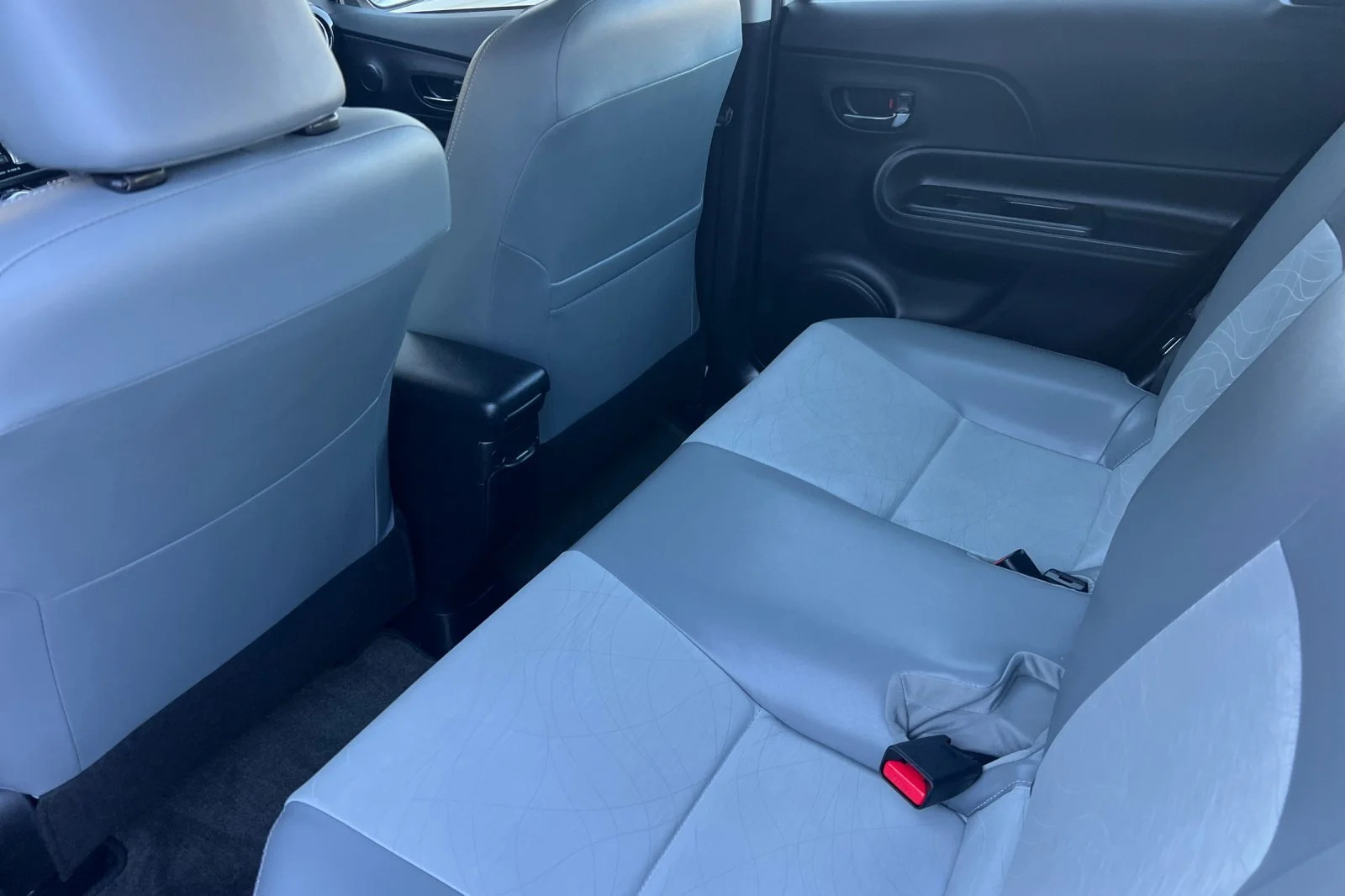 Used 2016 Classic Silver Metallic Toyota Four image 12