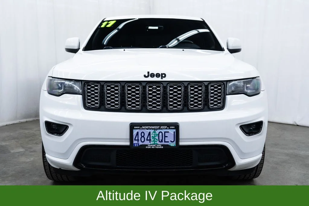 Used 2017 Jeep Grand Cherokee Altitude with VIN 1C4RJEAG1HC953050 for sale in Beaverton, OR