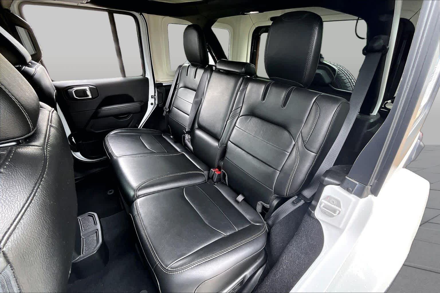 Used 2023 Bright White Clearcoat Jeep Sahara image 19