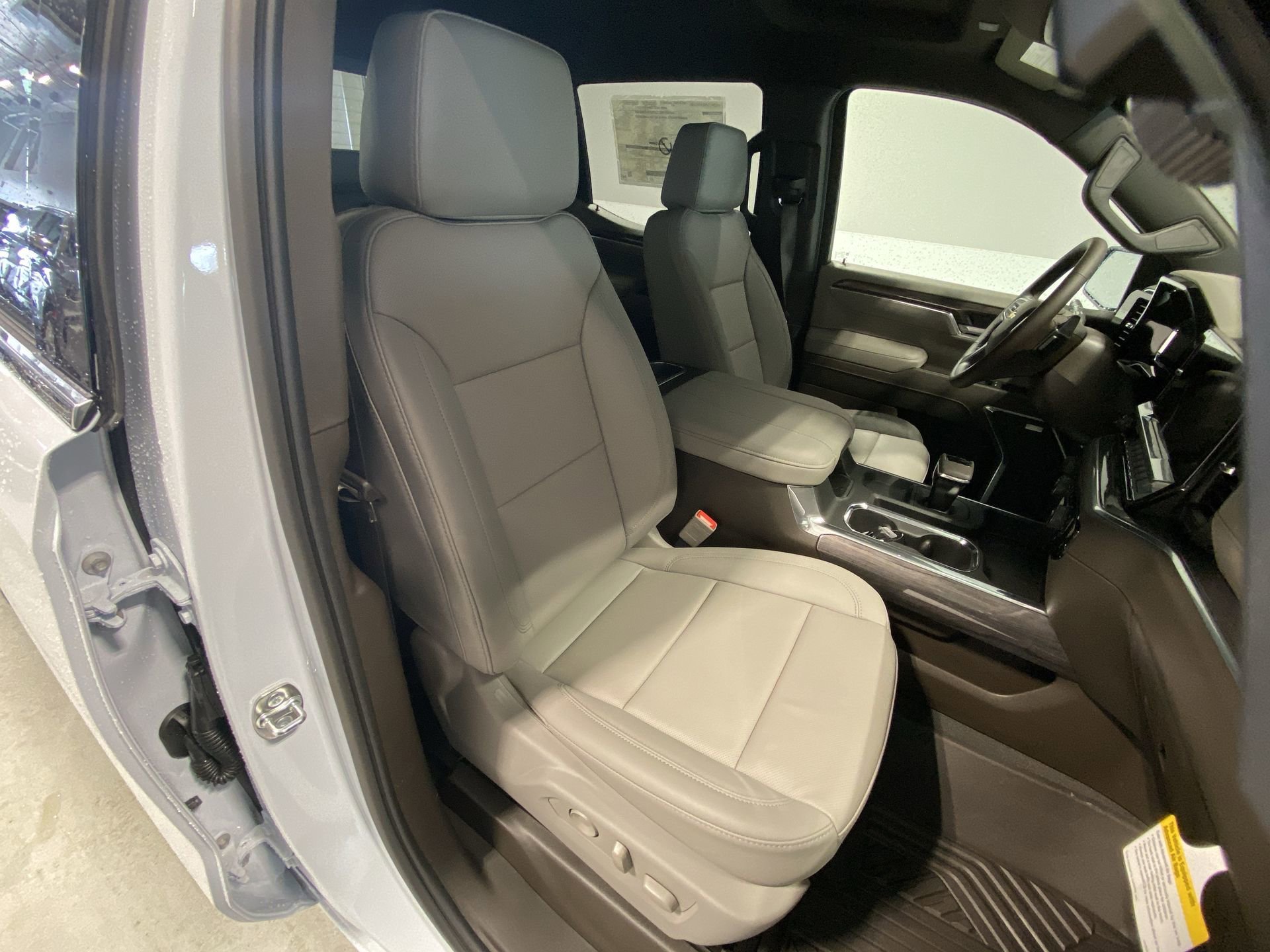 2026 Chevrolet Silverado 1500 LTZ - Photo 27