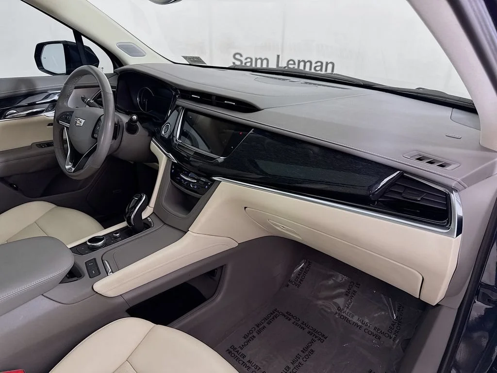 Used 2023 Wilder Metallic Cadillac Premium Luxury image 32
