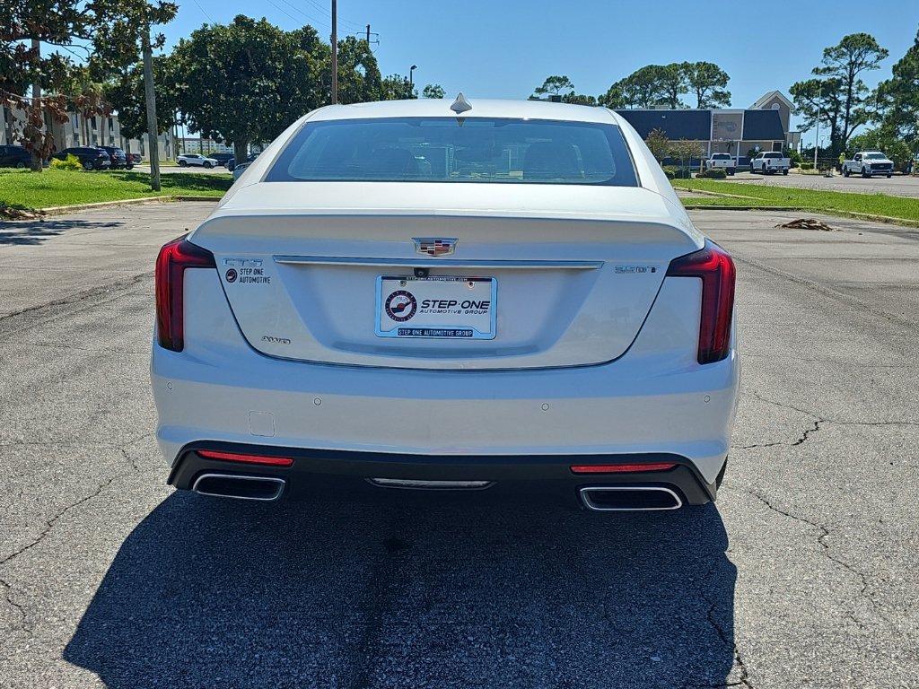 Used 2020 CRYSTAL WHITE TRICOAT Cadillac Premium Luxury image 7