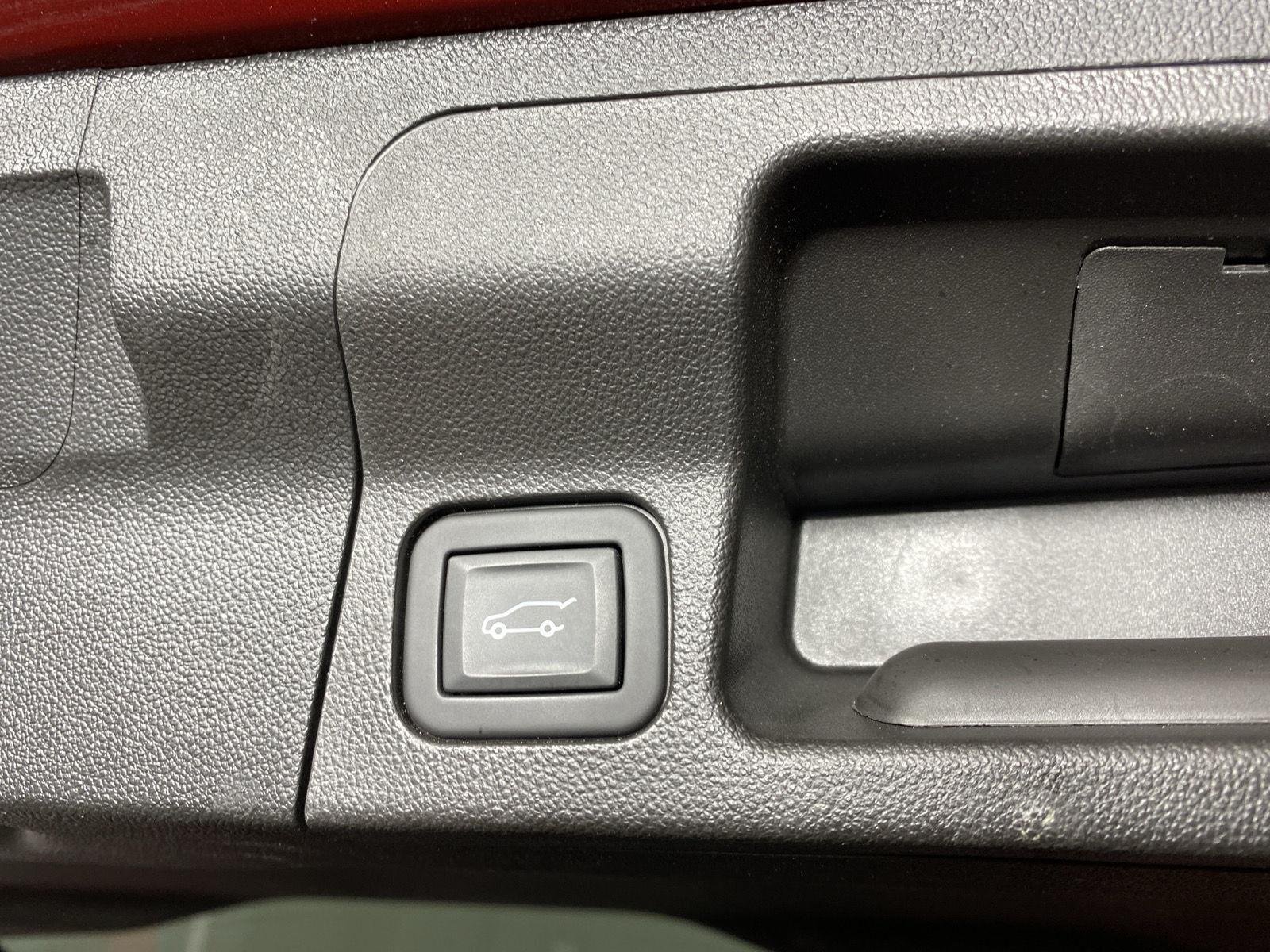 Used 2023 Volcanic Red Tintcoat GMC SLE image 26