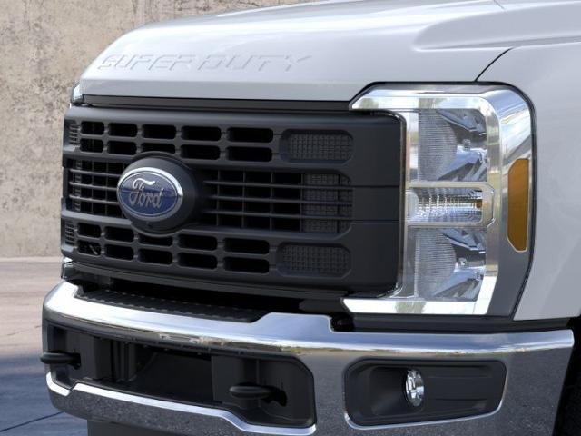 New 2026 Oxford White Ford F-250® XL image 39