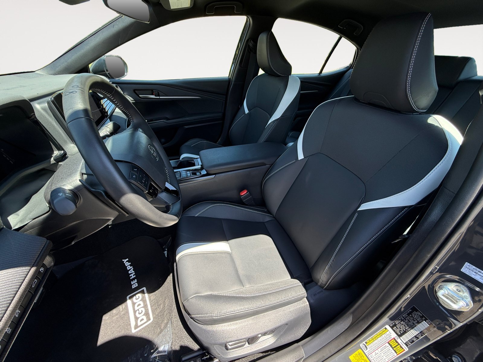 Used 2026 Underground Toyota SE image 10