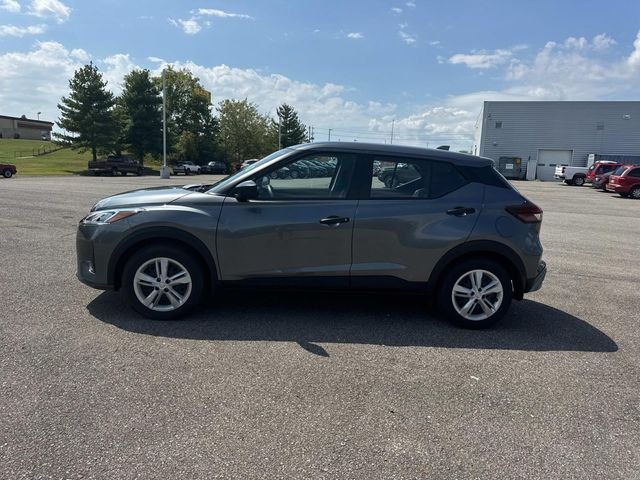 Used 2023 Gray Nissan S image 7