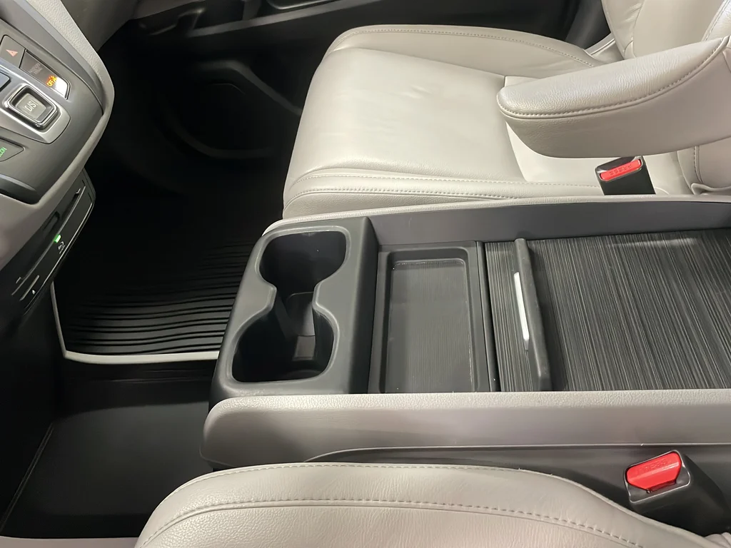 Used 2019 Gray Honda Touring image 23
