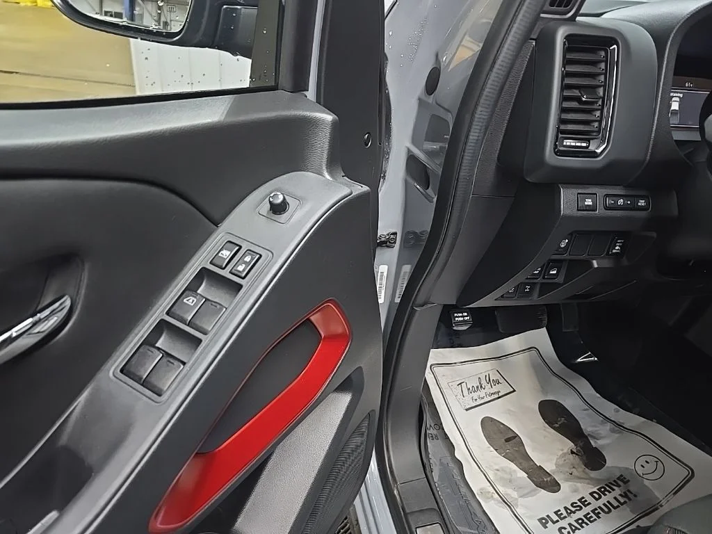 Used 2023 Gray Nissan PRO-4X image 28