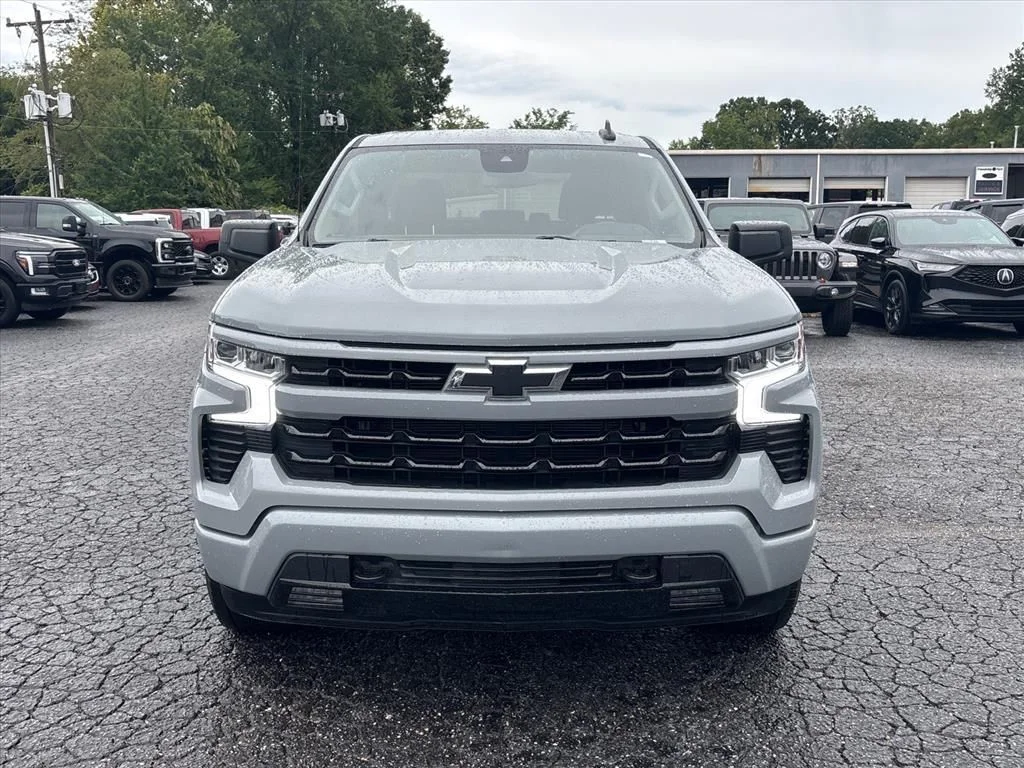 Used 2025 Gray Chevrolet RST image 2