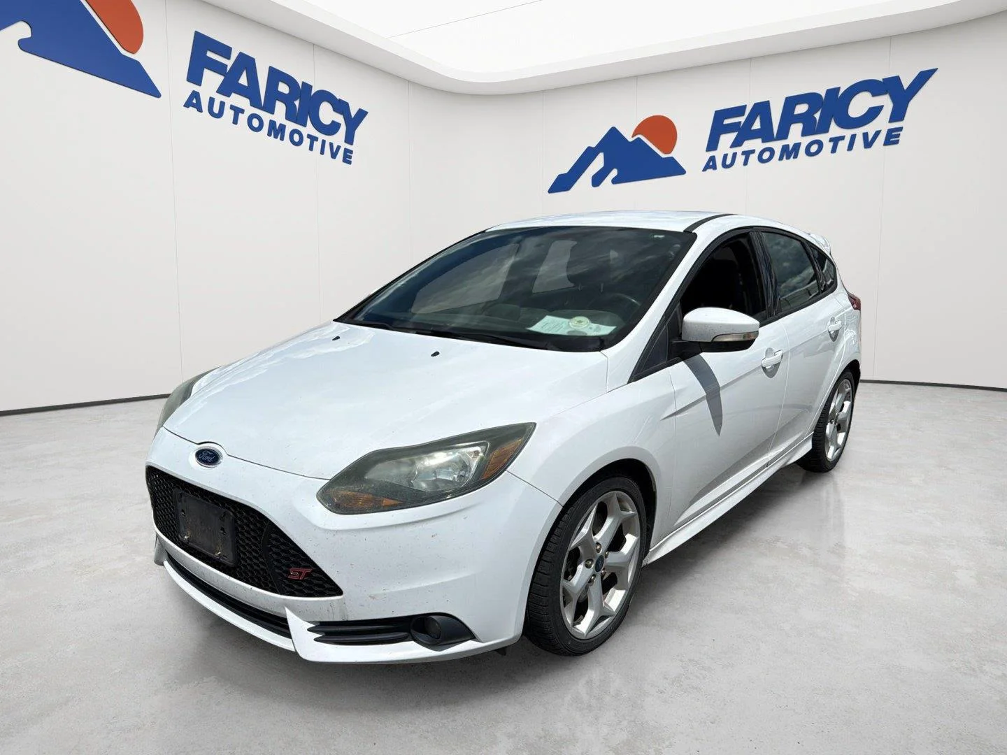 Used 2014 Oxford White Ford ST image 1