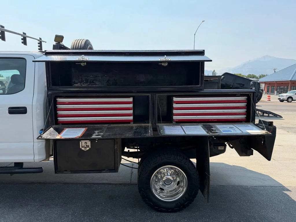 Used 2020 White Ford XL image 20